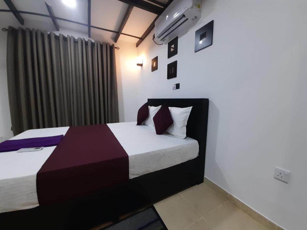 Sobaya Residence Ambalantota Buitenkant foto