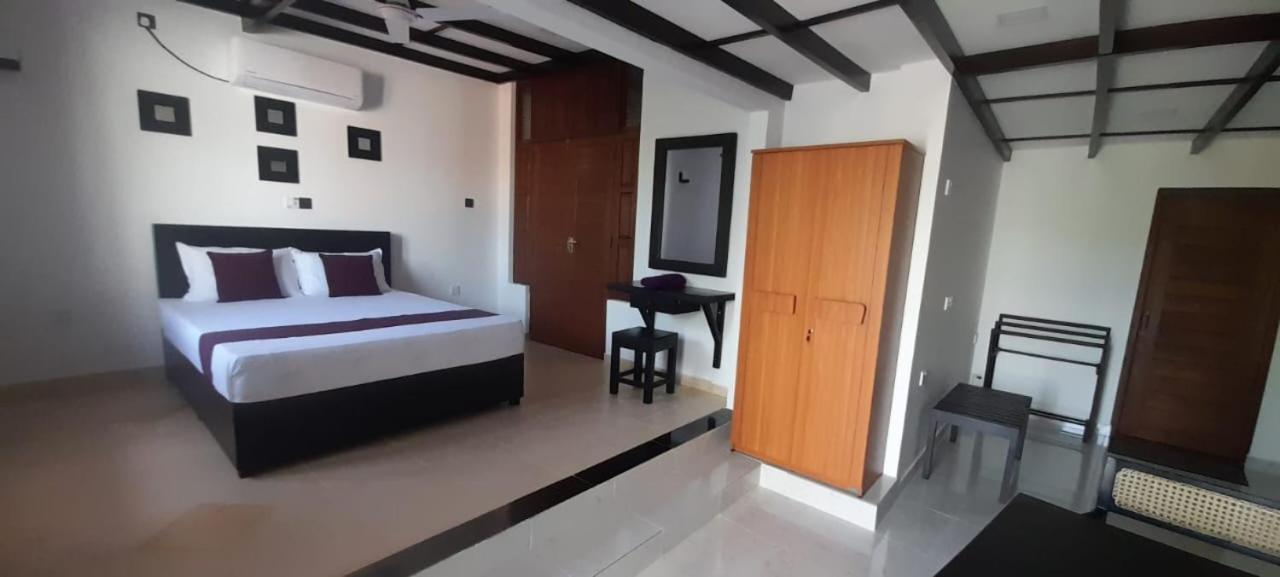 Sobaya Residence Ambalantota Buitenkant foto